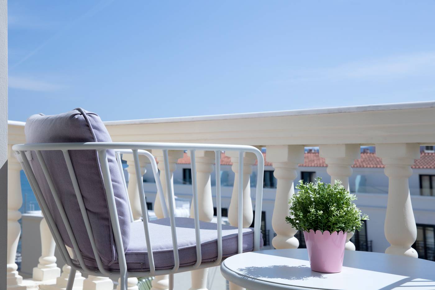 The-Alley-Hotel-Room-77