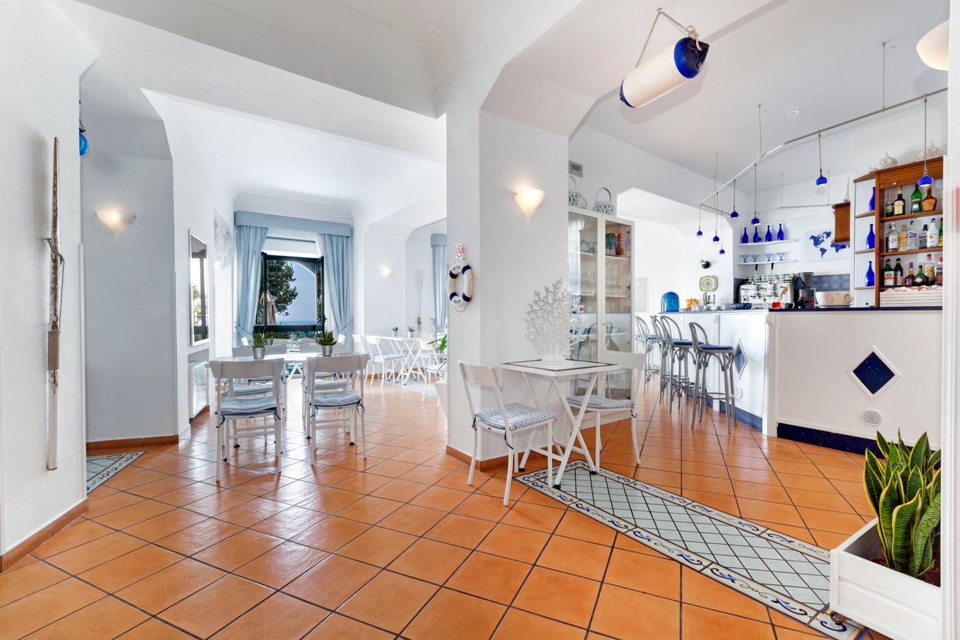 Panorama-Palace-Bar-37