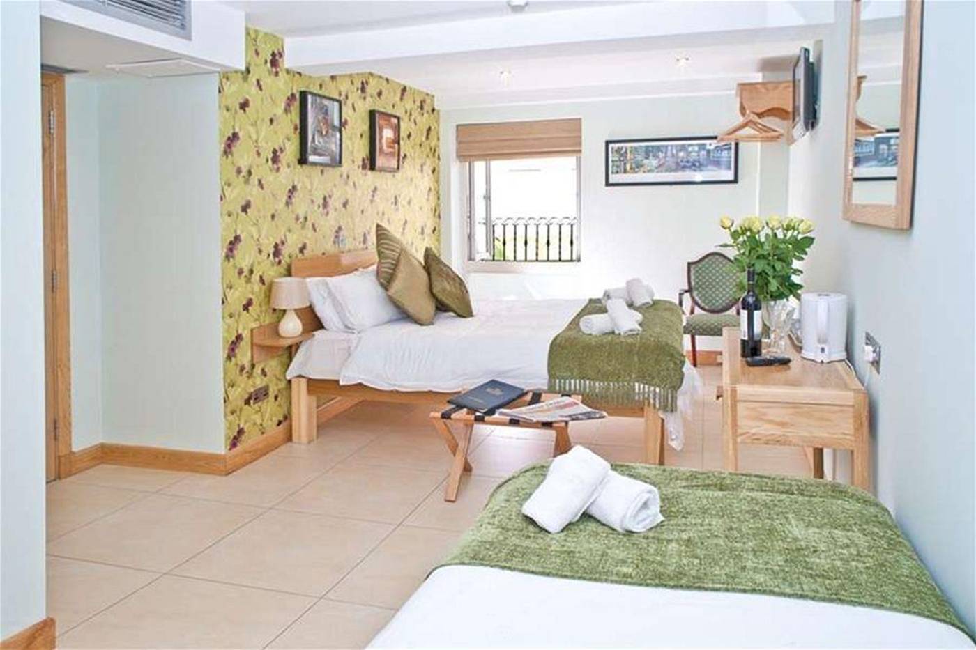 Eyre Square Townhouse-Ireland-Galway-General view-5