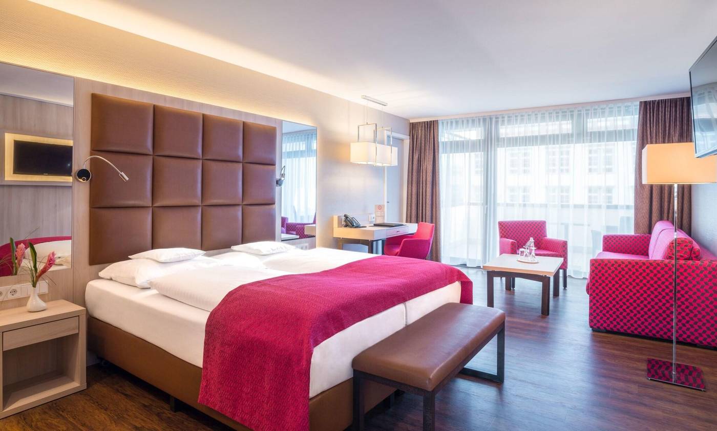 Hollywood-Media-Hotel-Room-19