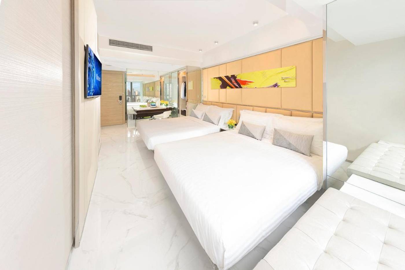 iclub-AMTD-Sheung-Wan-Hotel-Room-9