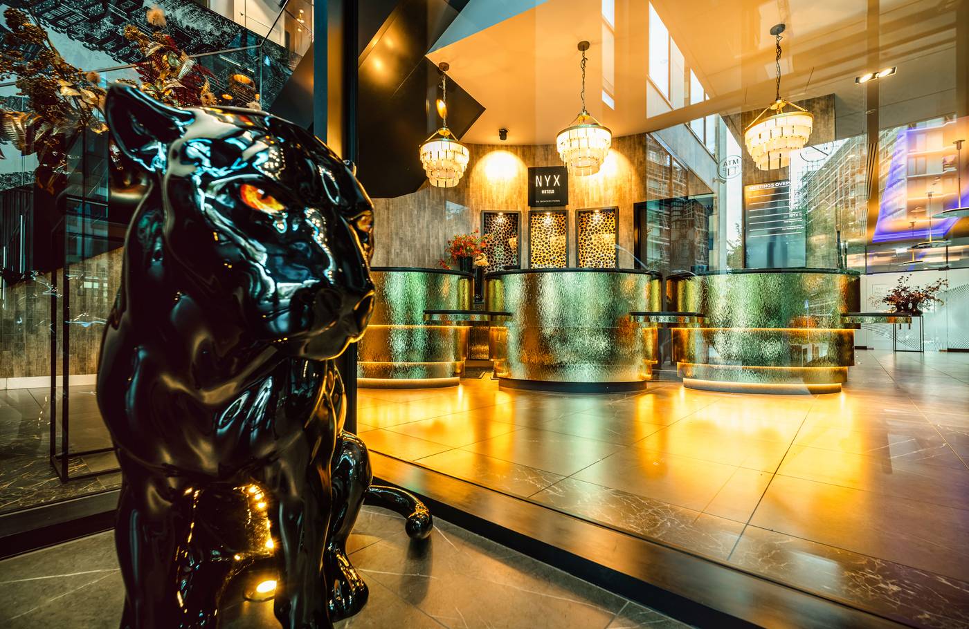 NYX-Hotel-Warsaw-by-Leonardo-Hotels-Lobby-17