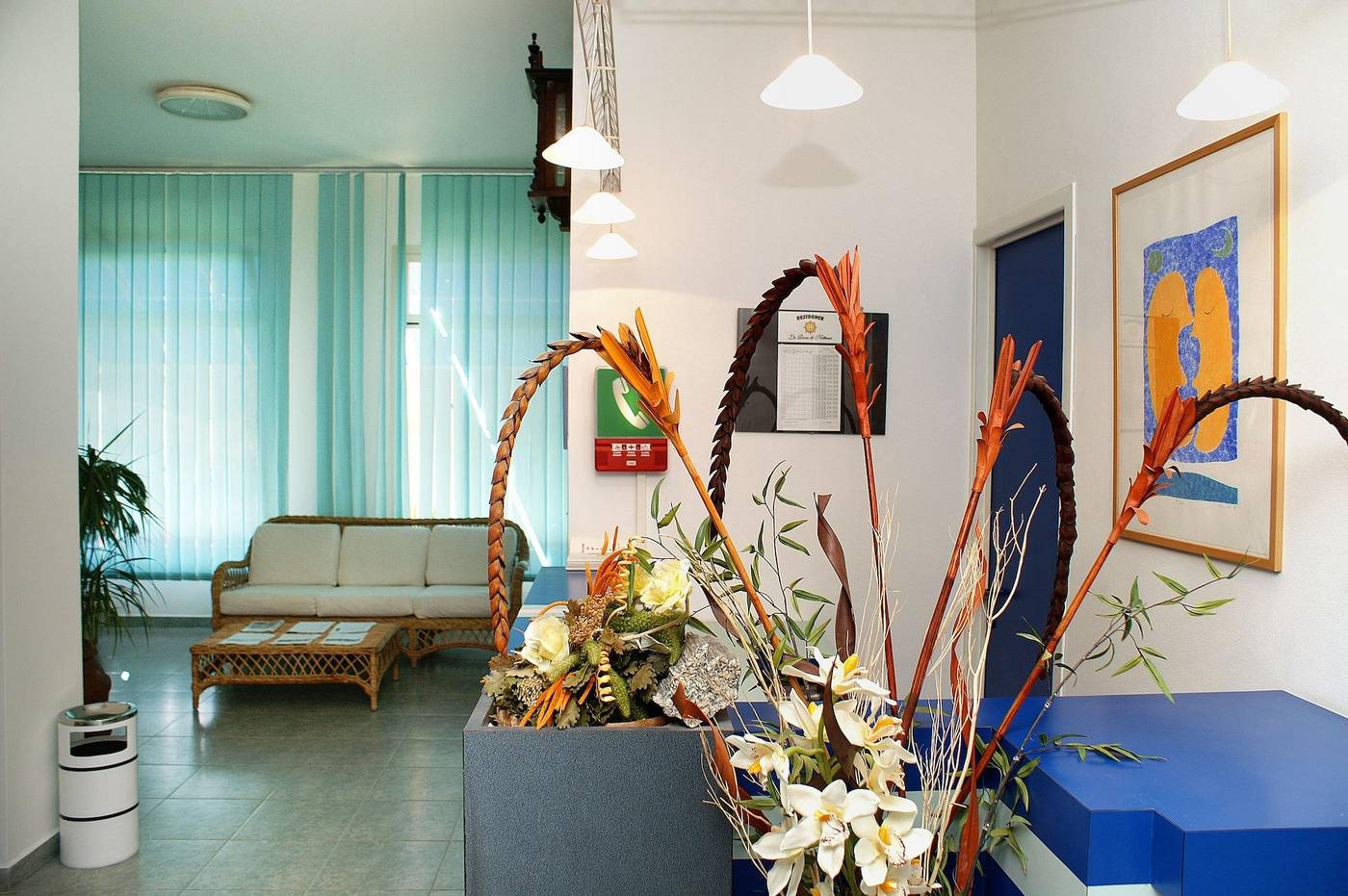 La-Rosa-Di-Nettuno-Lobby-5