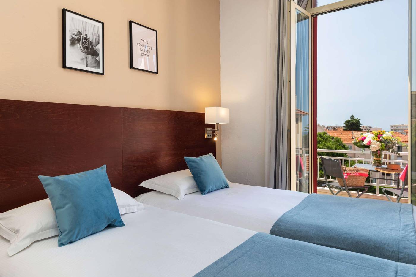 Hotel-Des-Orangers-Room-36