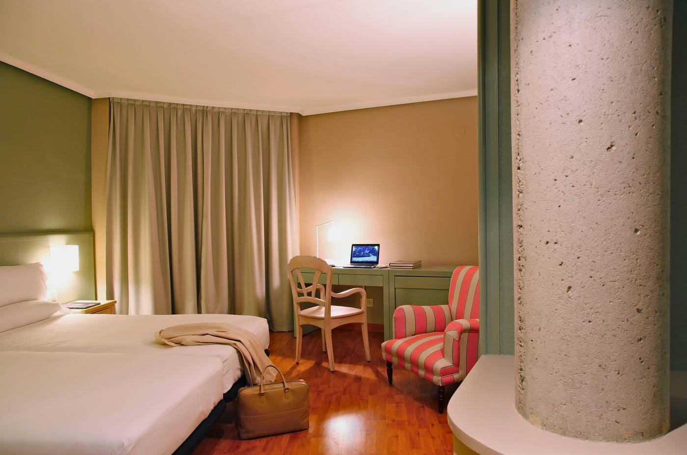 Arco-de-San-Juan-Hotel-Room-7