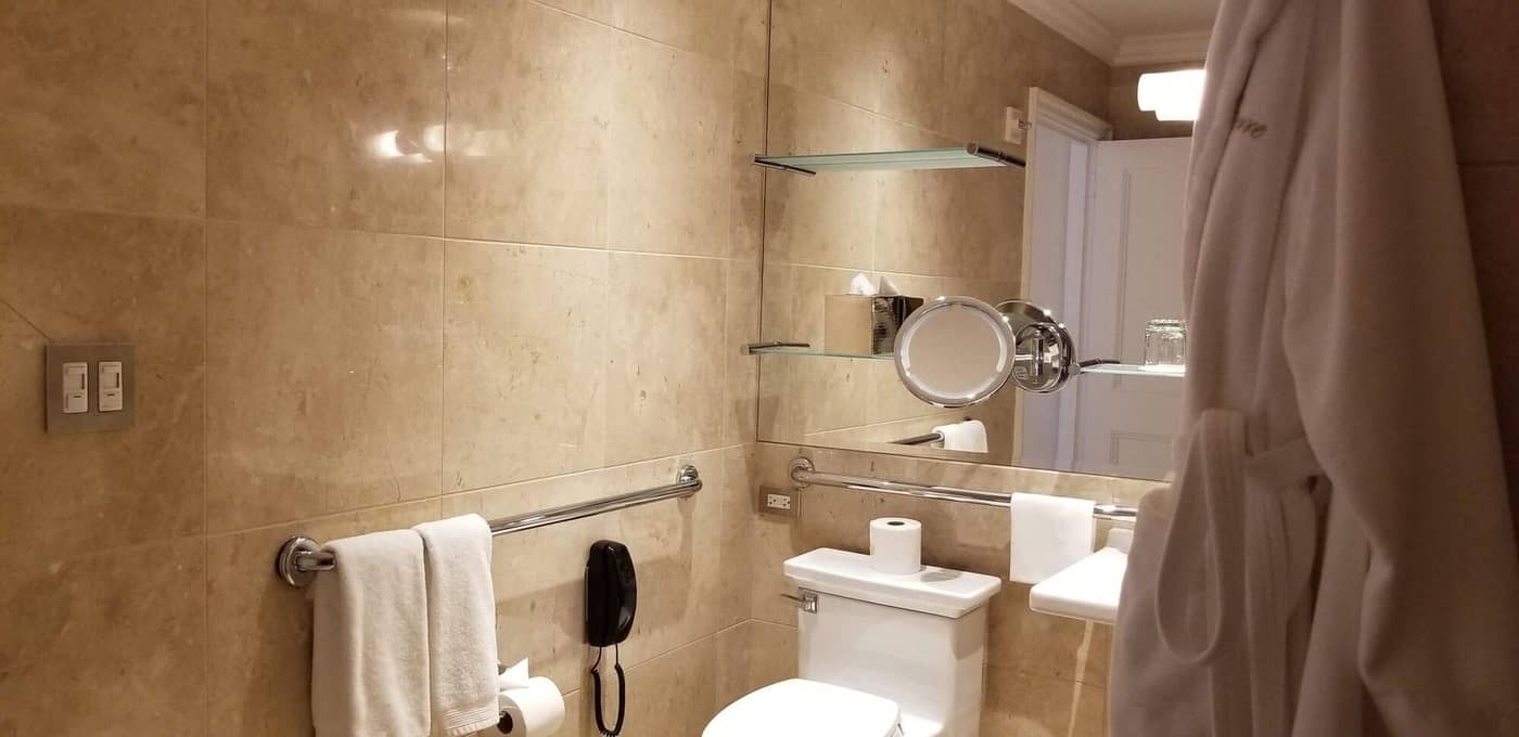 The-Pierre--A-Taj-Hotel-Room-57