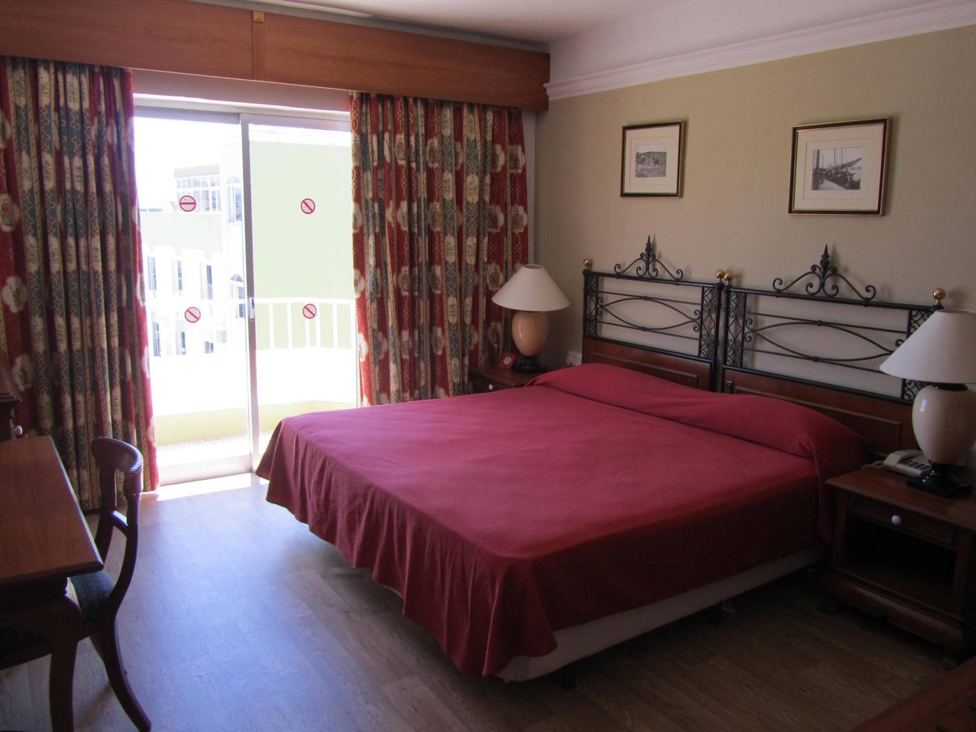 Topaz-Room-10