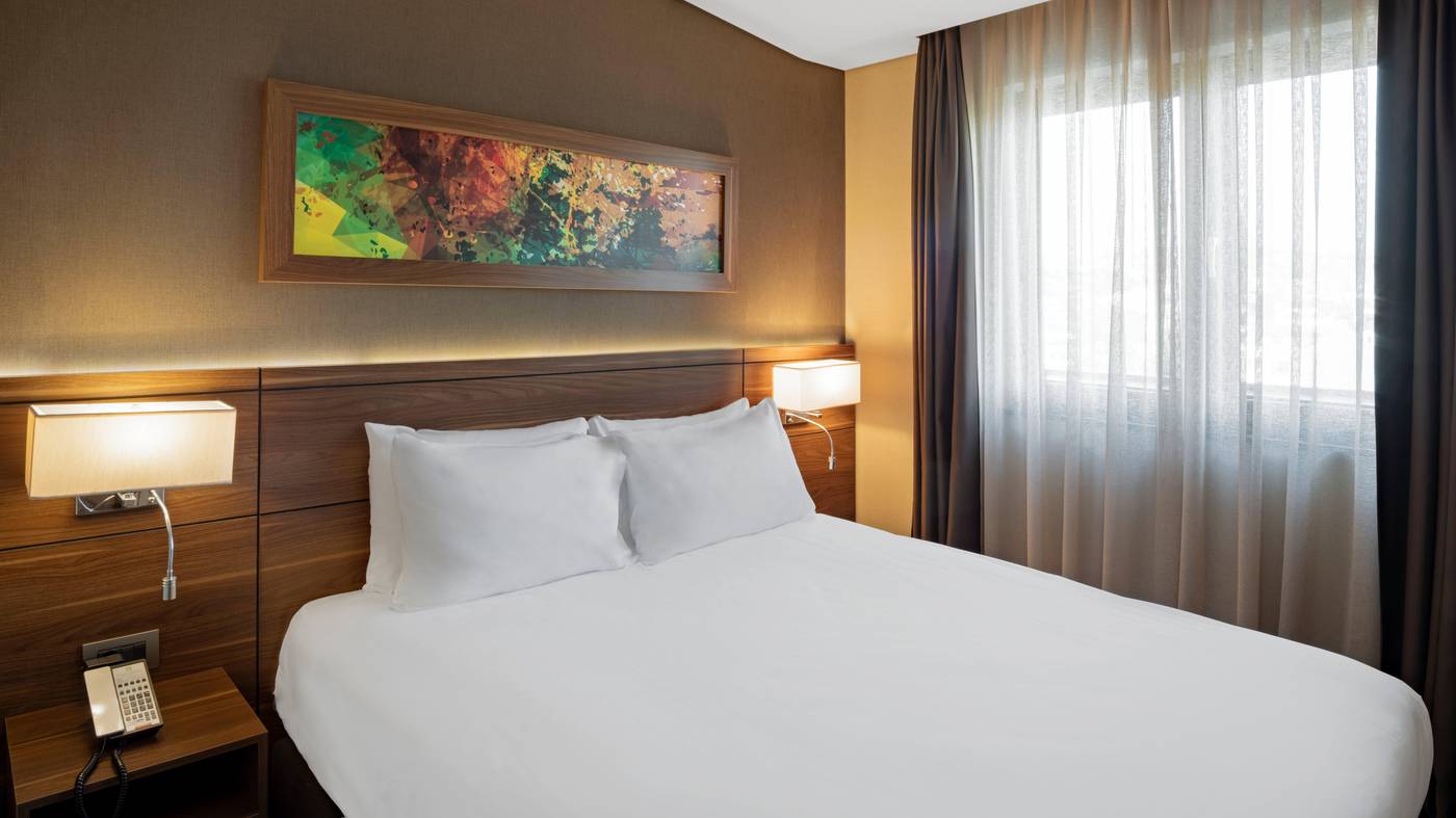 Holiday-Inn-Istanbul-Kadikoy-Room-31
