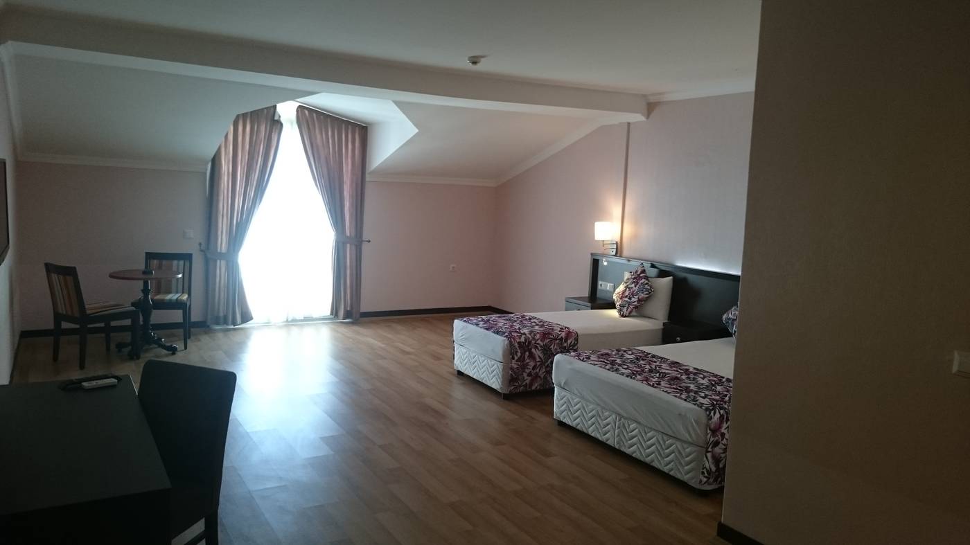 Sunshine-Holiday-Resort-Room-39