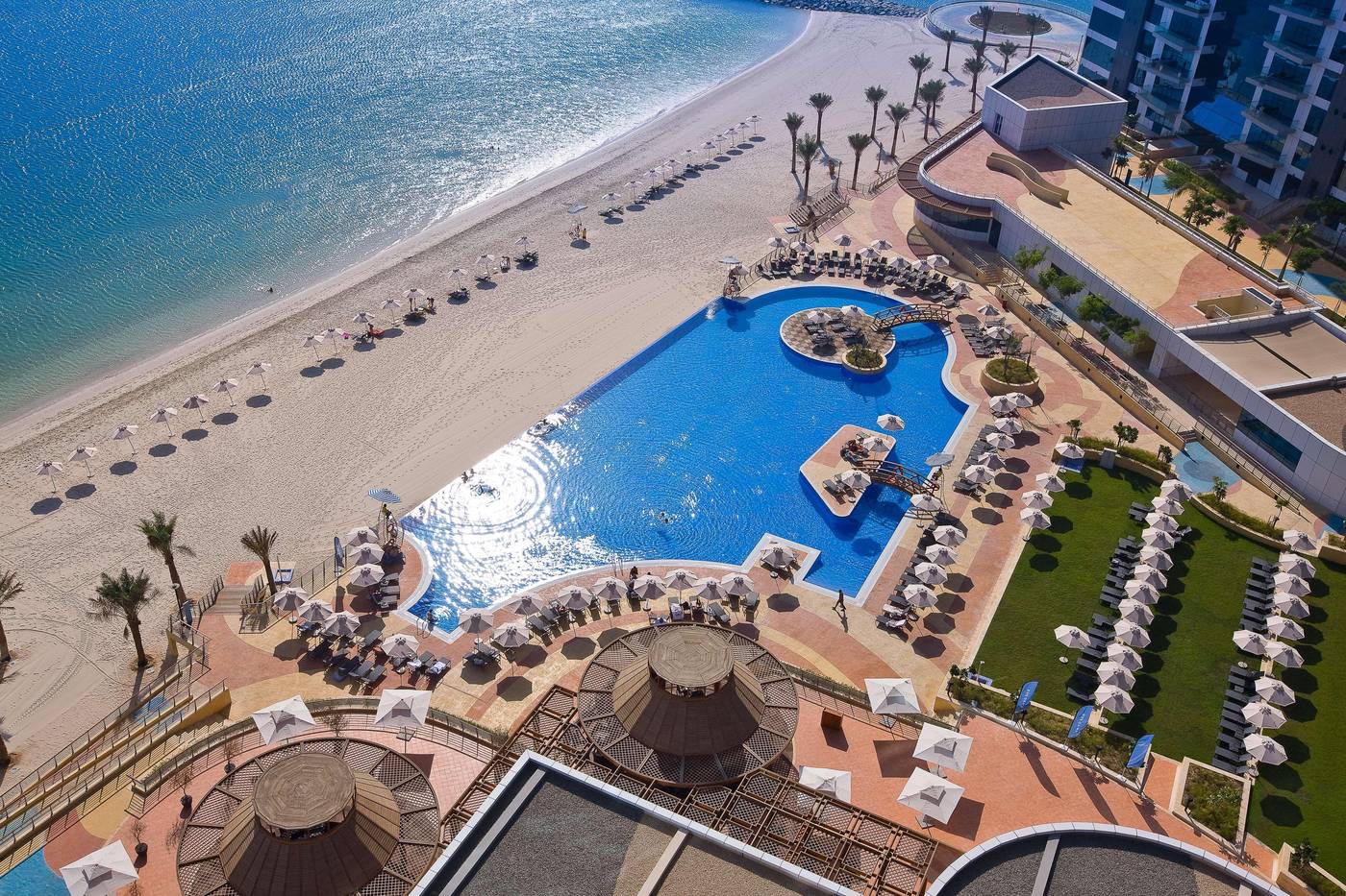 Dukes-The-Palm--a-Royal-Hideaway-Hotel-General-view-10