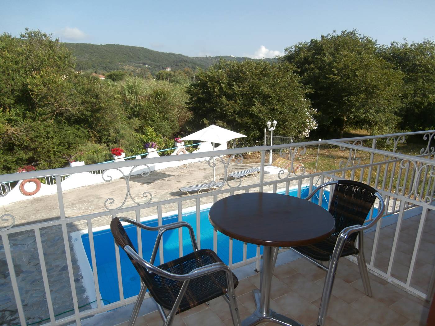 River-Studios-and-Apartments-Room-7