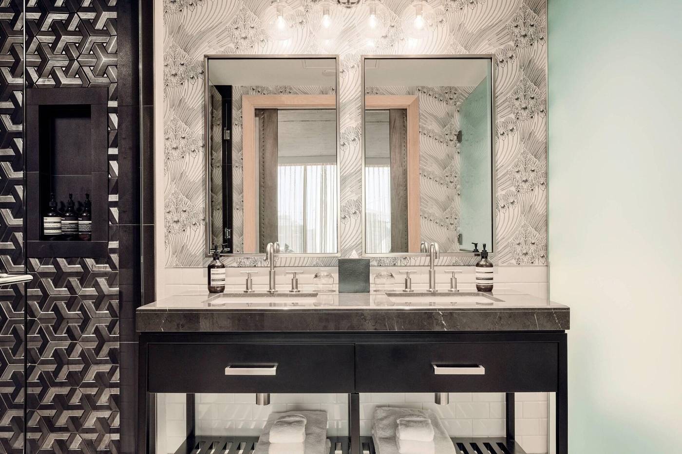 the-DOUGLAS--Autograph-Collection-Room-50