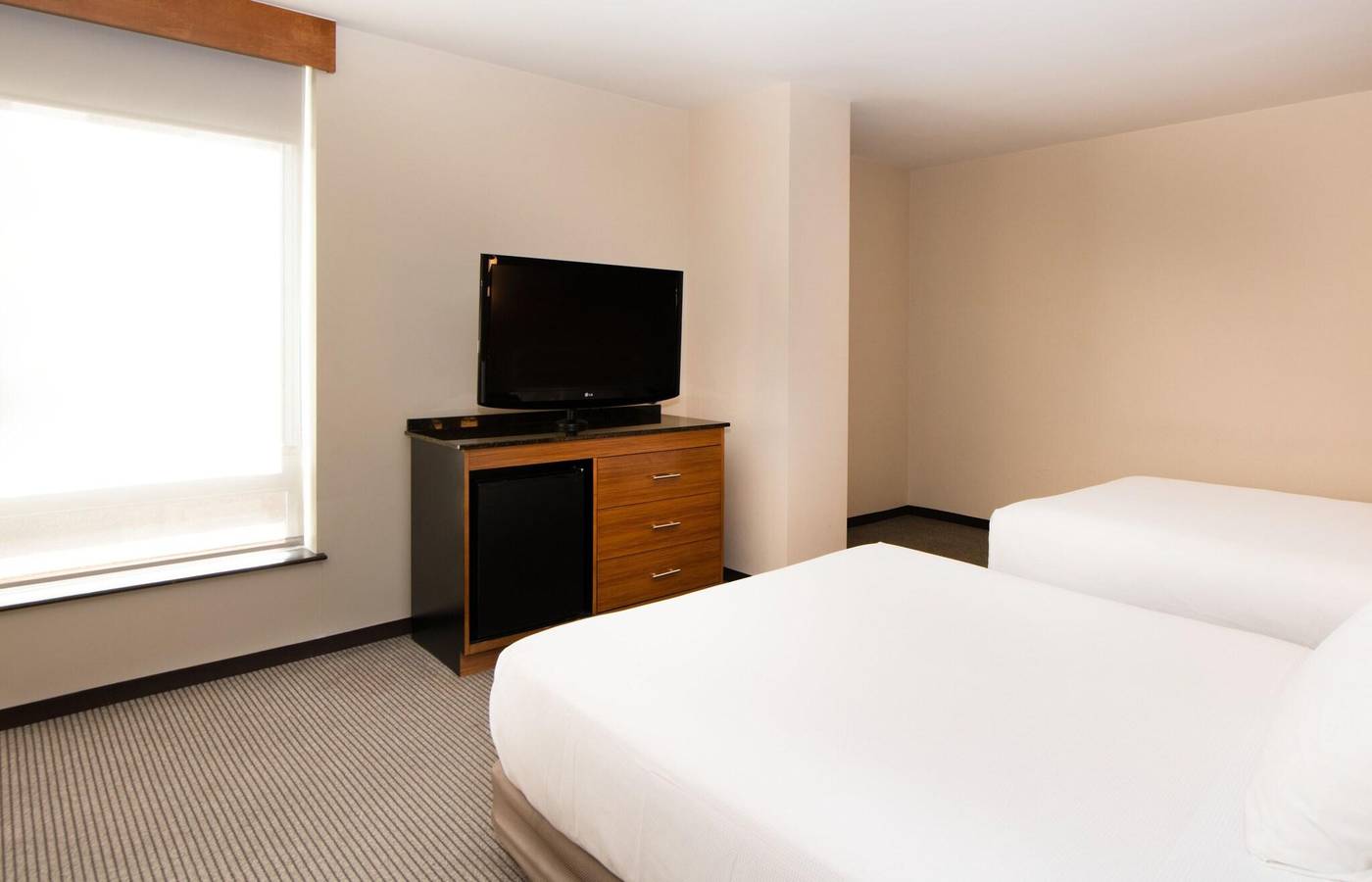 Hyatt-Place-New-York-Midtown-South-Room-24