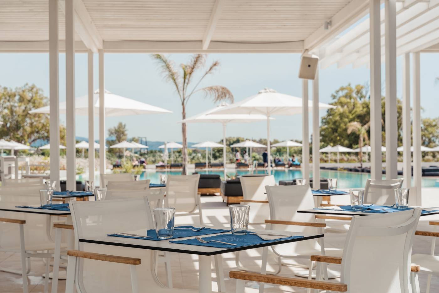 gennadigrand_Restaurants.Wet bar.jpg