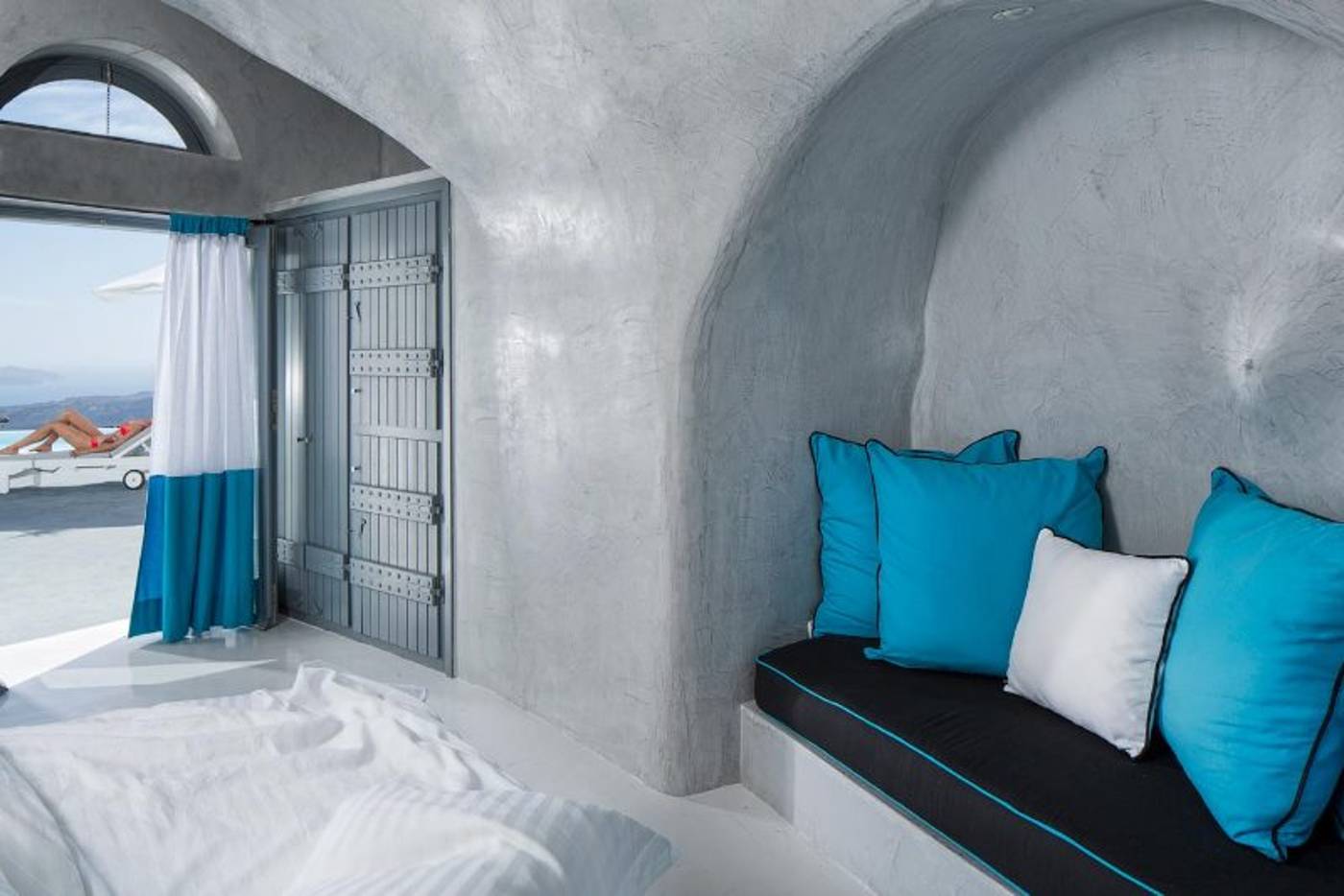 Alta-Vista-Suites-Room-16