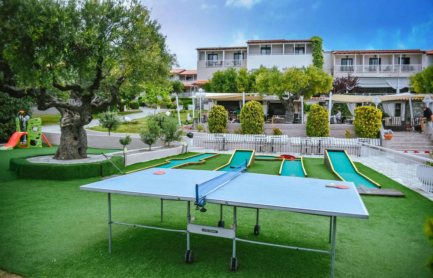 Elea-Village-Sports-and-Entertainment-28