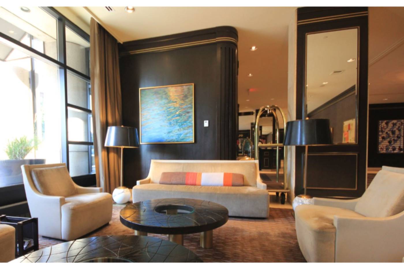 The-Colonnade-Hotel-Lobby-21