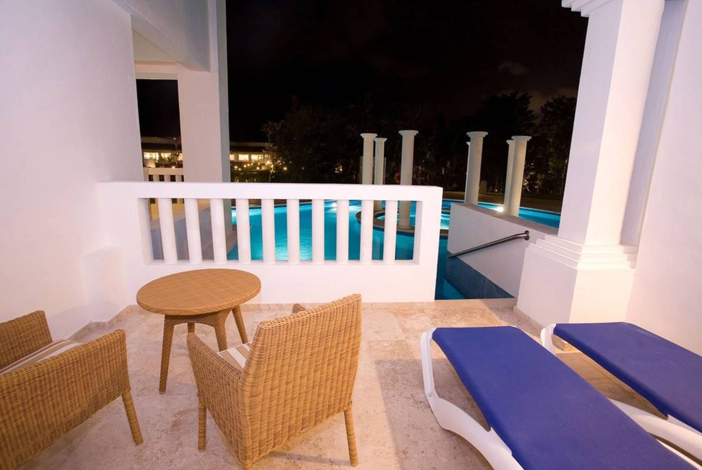 Grand-Riviera-Princess-Room-22