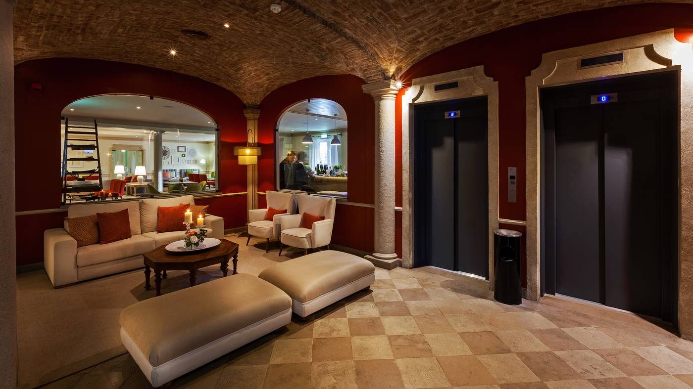 M-AR-De-AR-Muralhas-Lobby-4