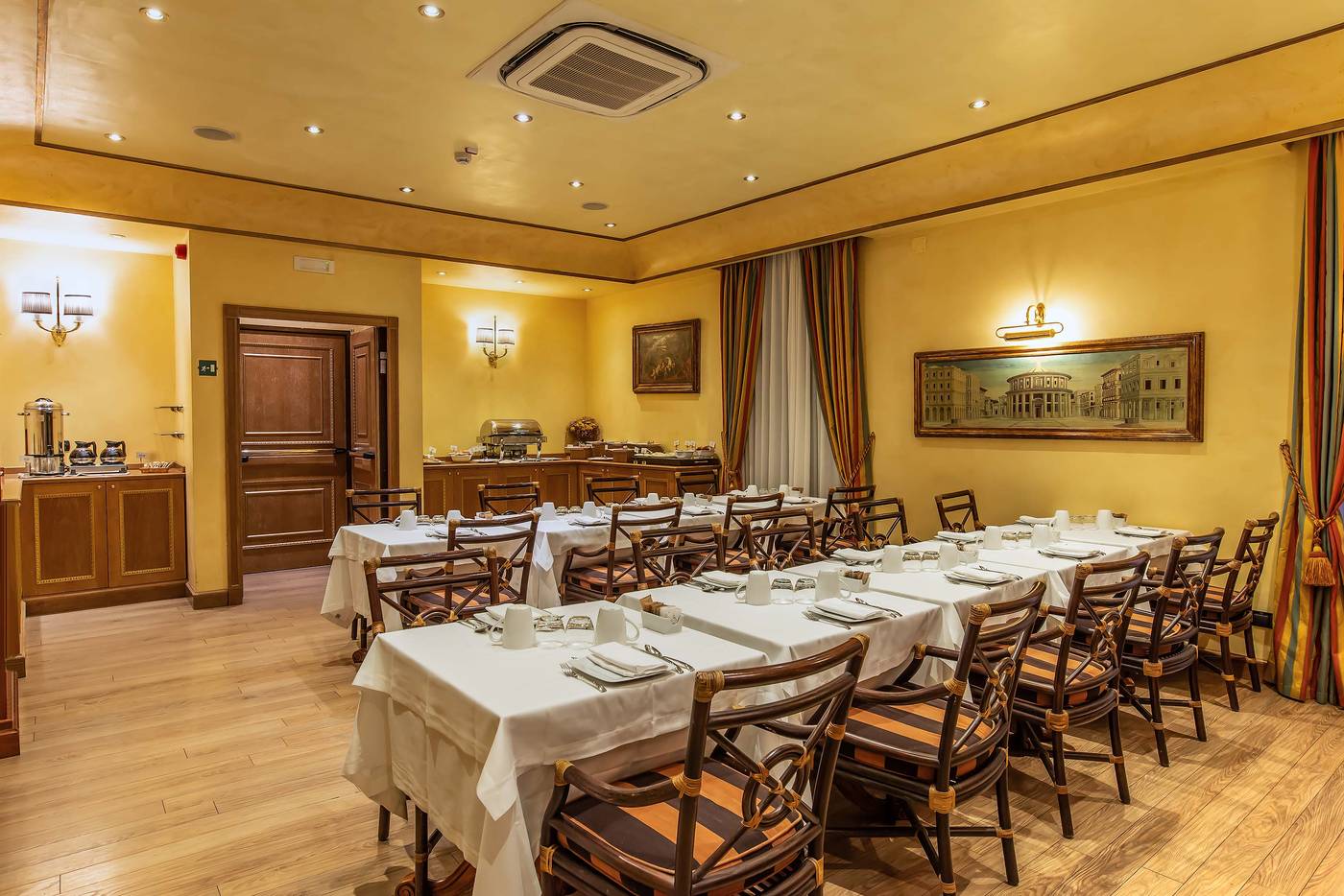 Hotel-River-Palace-Restaurant-56