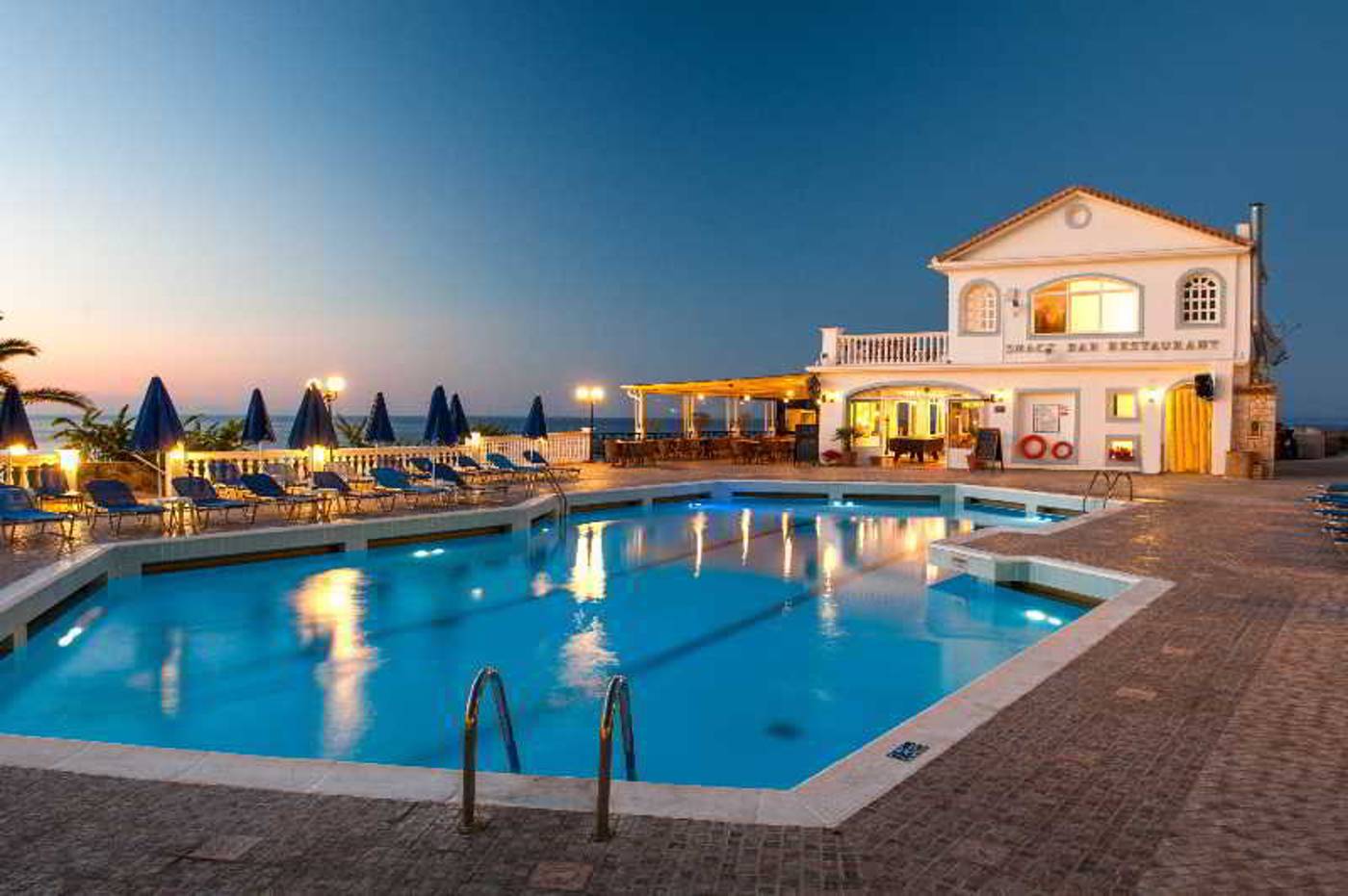 Alexandra-Beach-Pool-2