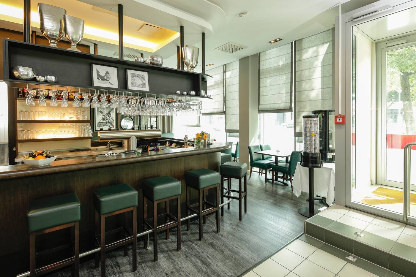 Airporthotel-Berlin-Adlershof-Bar-13