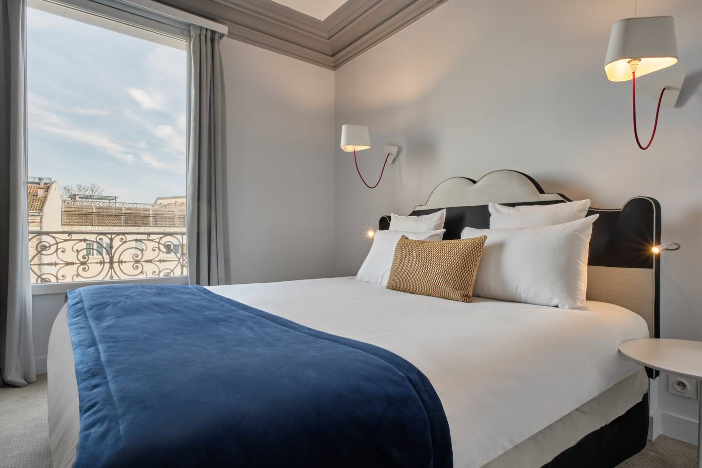 Hotel-Atrium-Room-11