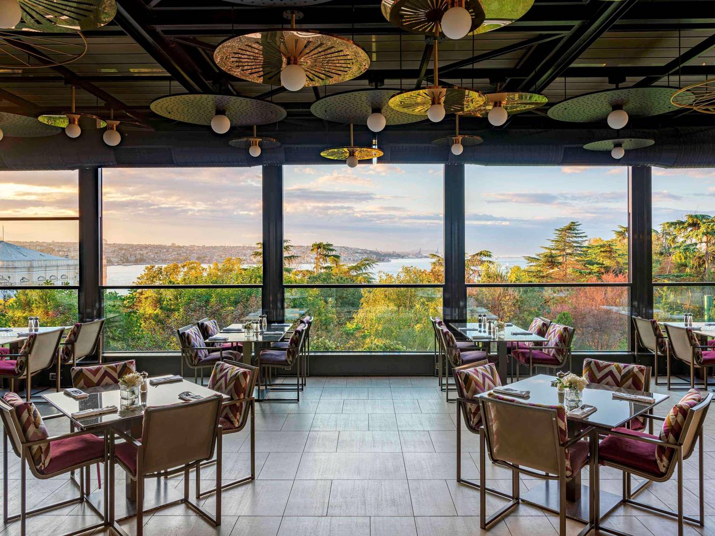 Swissotel-The-Bosphorus-Istanbul-Restaurant-17