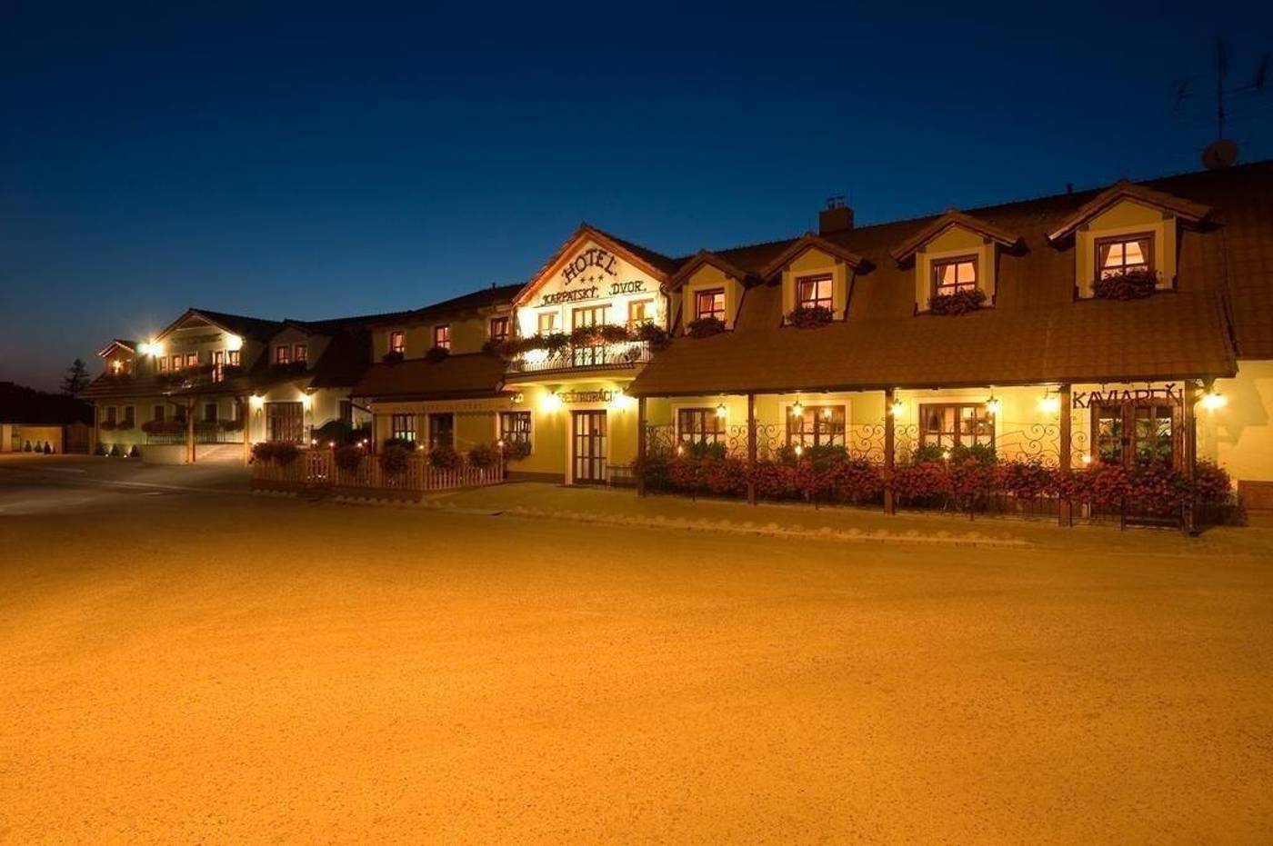 Hotel Karpatsky Dvor-Slovakia-LOZORNO-General view-3