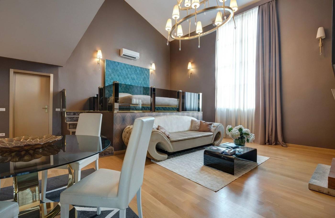 Penthouse-Suite-Rome-Room-1