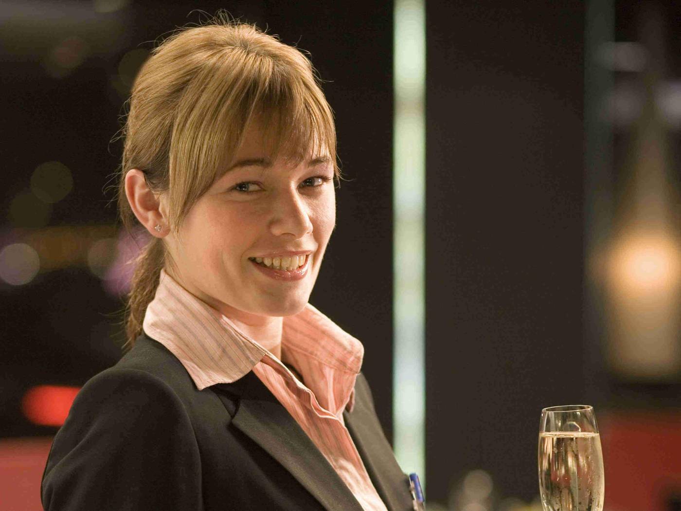 Novotel-Budapest-Danube-Bar-60