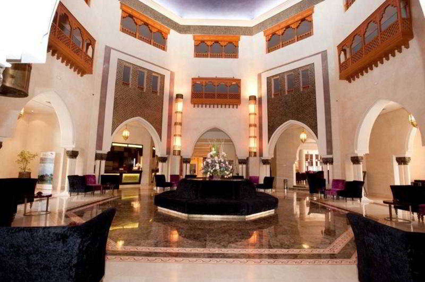 Palm-Plaza-Hotel---Spa-Lobby-63