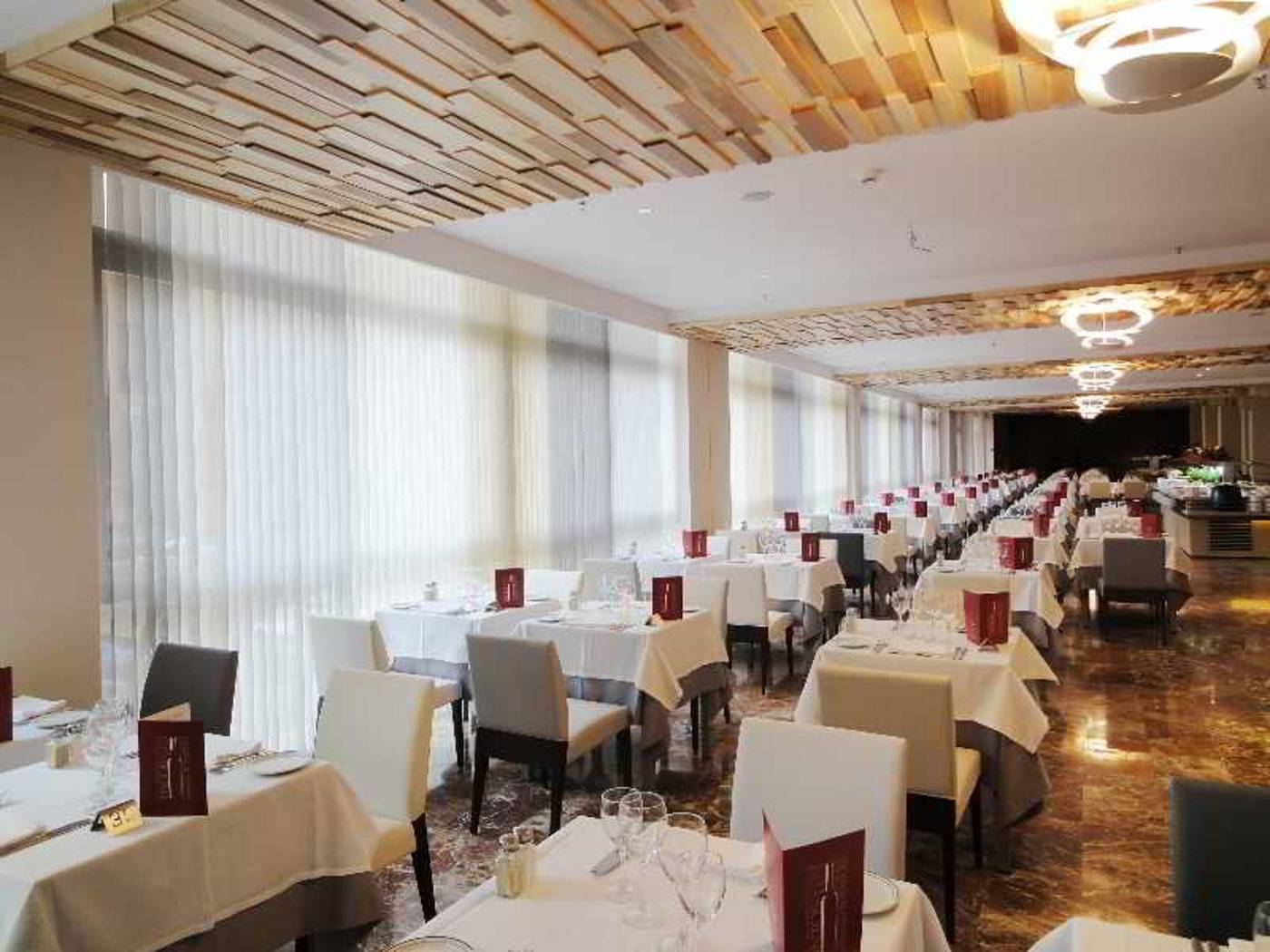 Angela-Restaurant-28