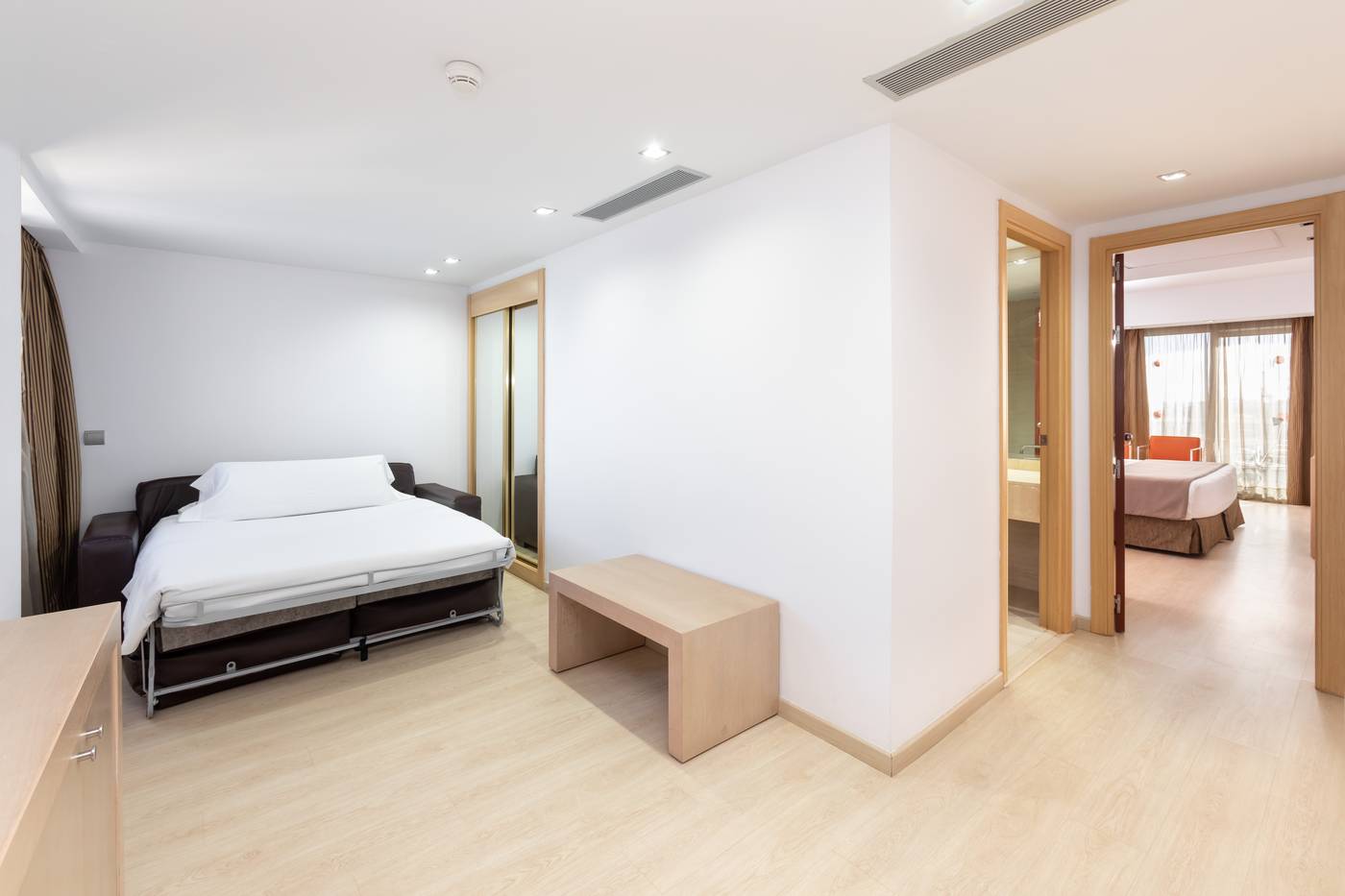 Hotel-Cristina-by-Tigotan-Room-23