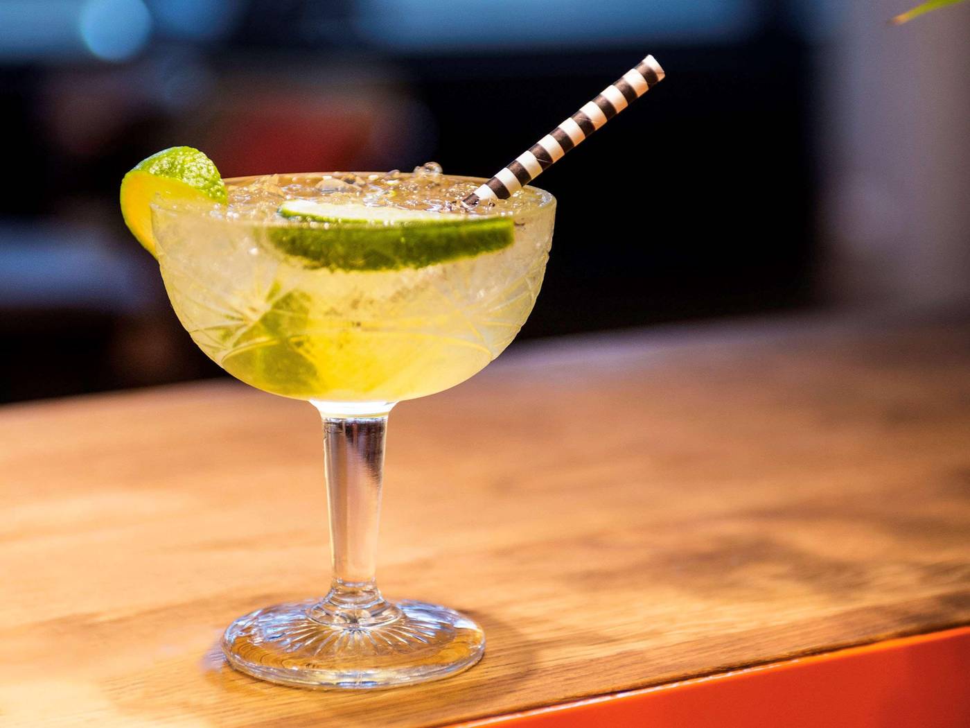 ibis-Amsterdam-Centre-Bar-76