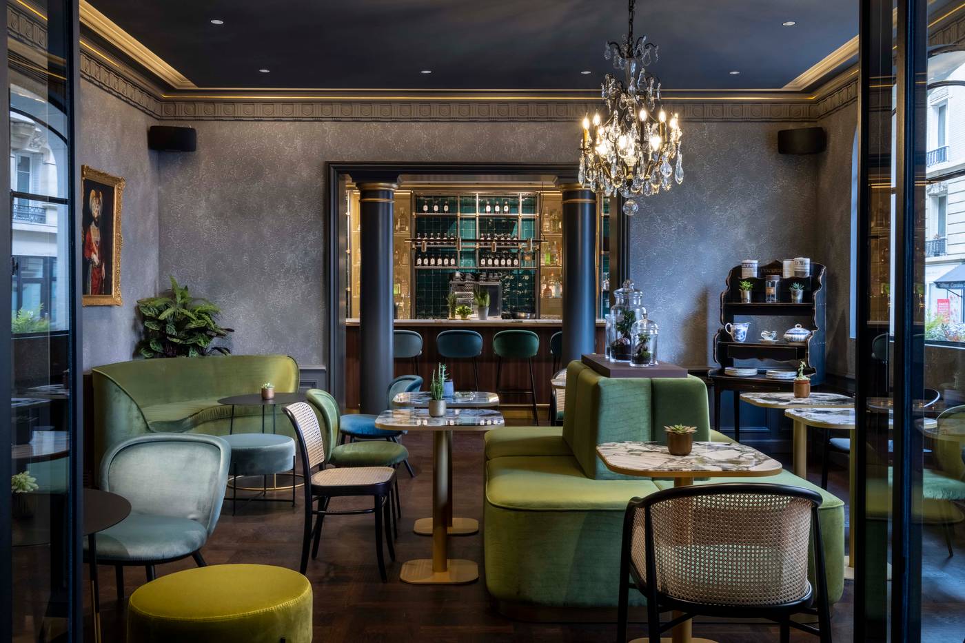 Victoria-Palace-Restaurant-15