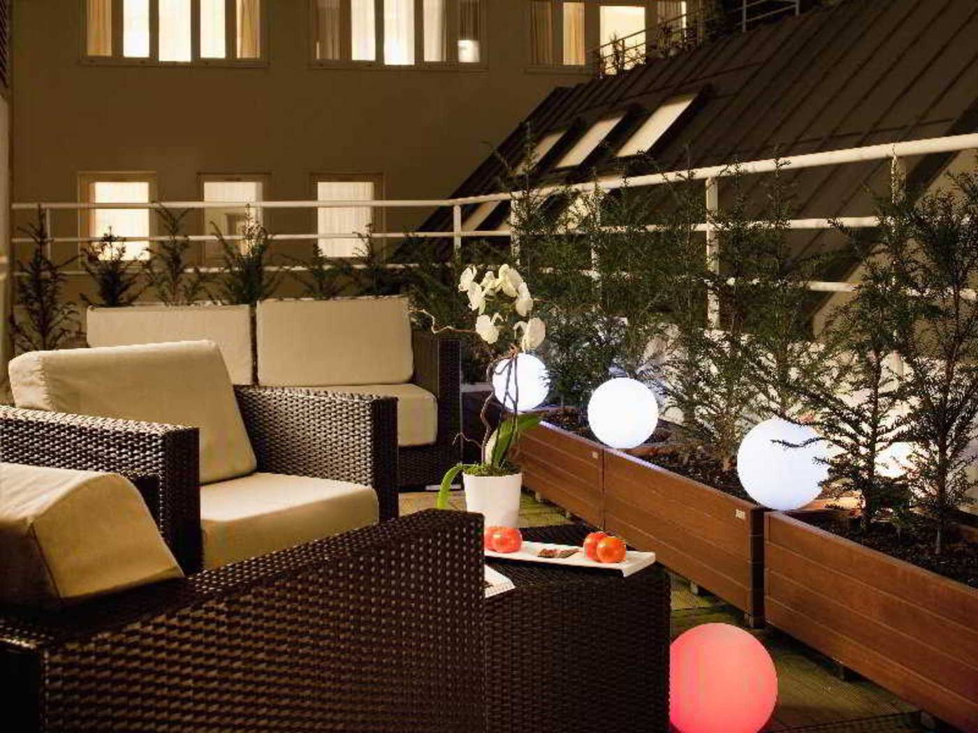 L-Empire-Paris-Terrace-43