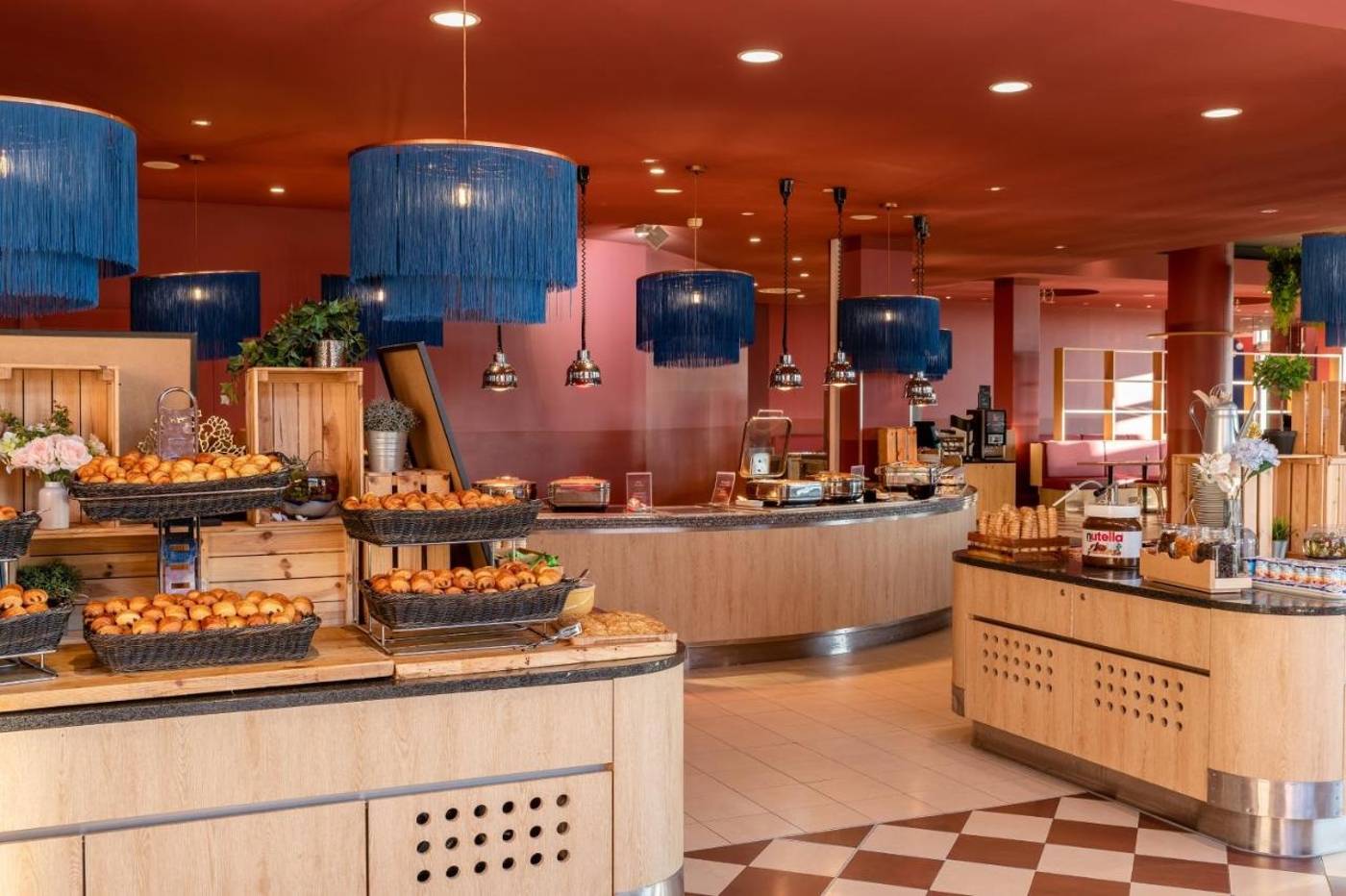 Grand-Magic-Hotel-Restaurant-24