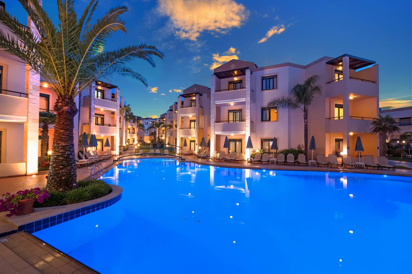 Creta-Palm-Hotel---Apartments-Pool-4
