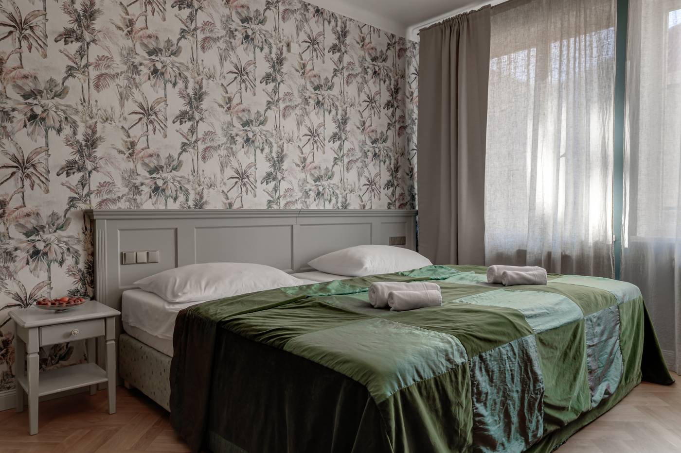 Louren---The-Bridge-Inn-Room-8