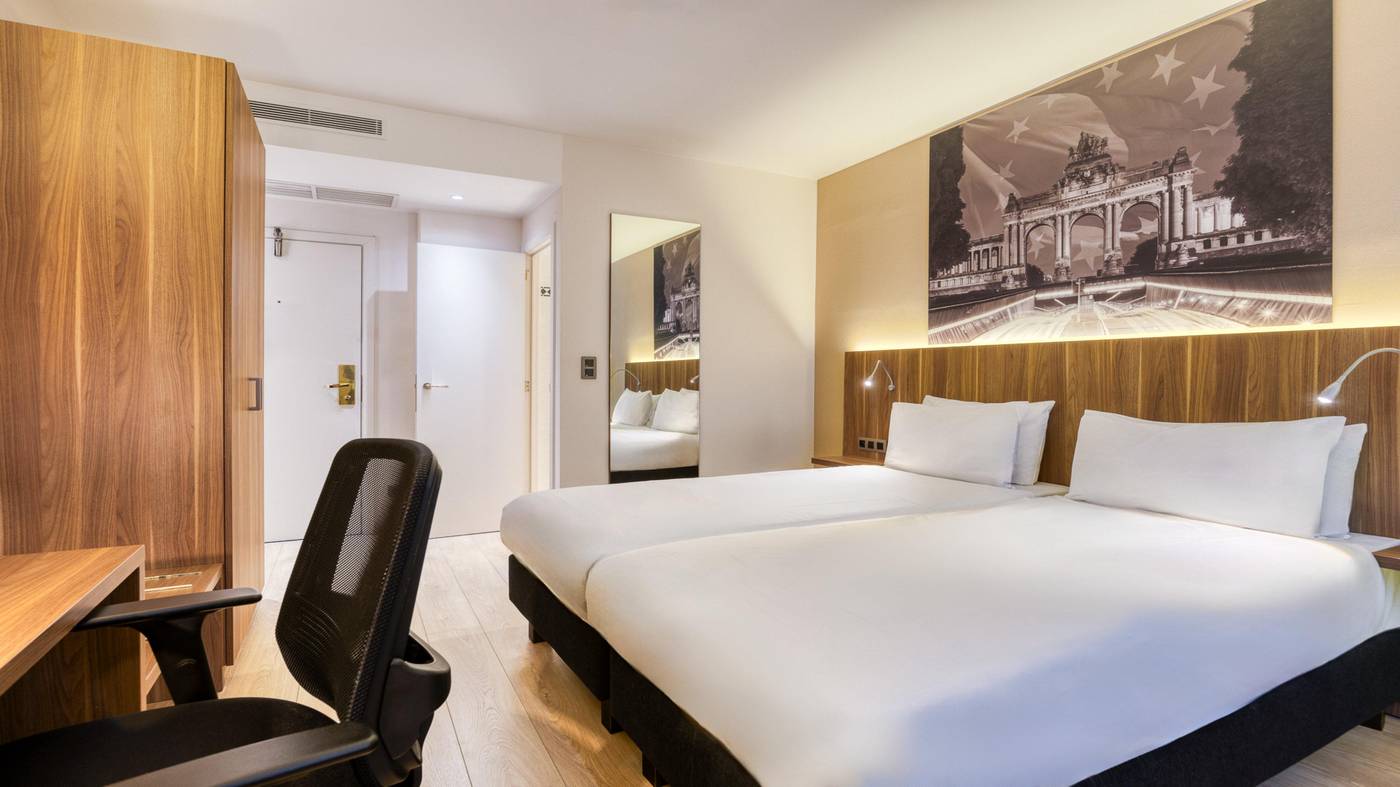 Holiday-Inn-Brussels-Schuman-Room-23