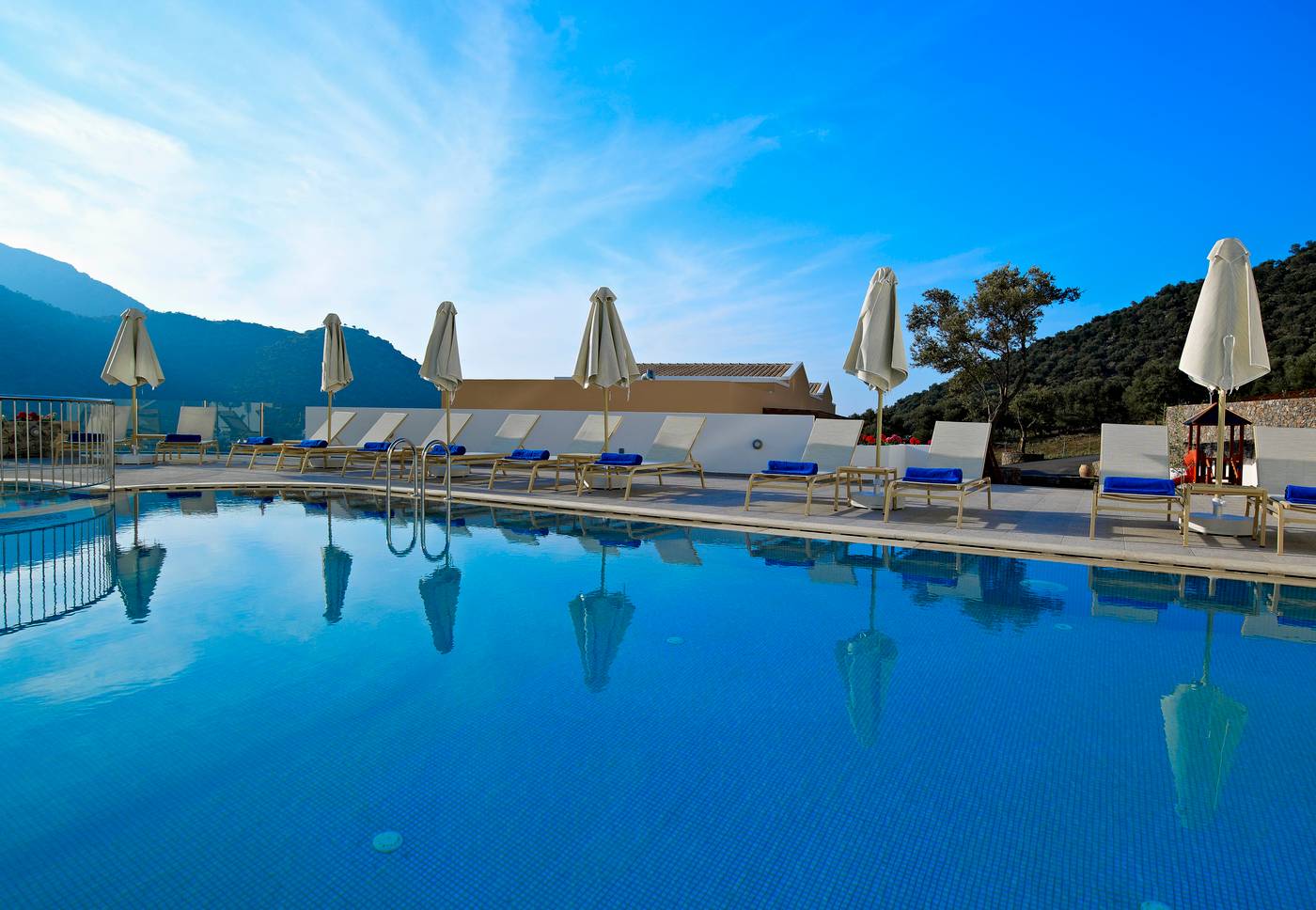 Filion-Suites-Resort---Spa-General-view-8