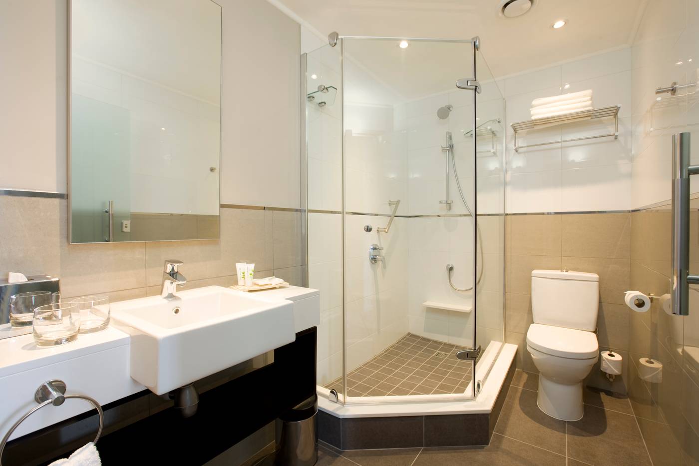 SunSquare-Cape-Town-Gardens-Room-15