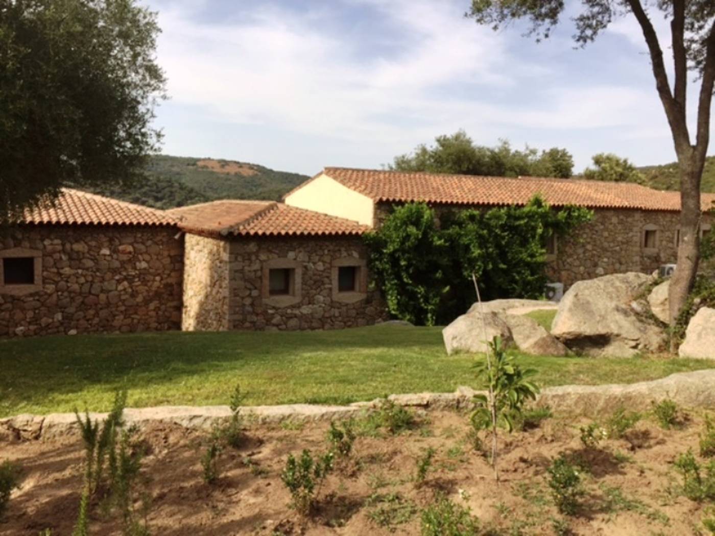 Hotel-Relais-Valkarana-General-view-16