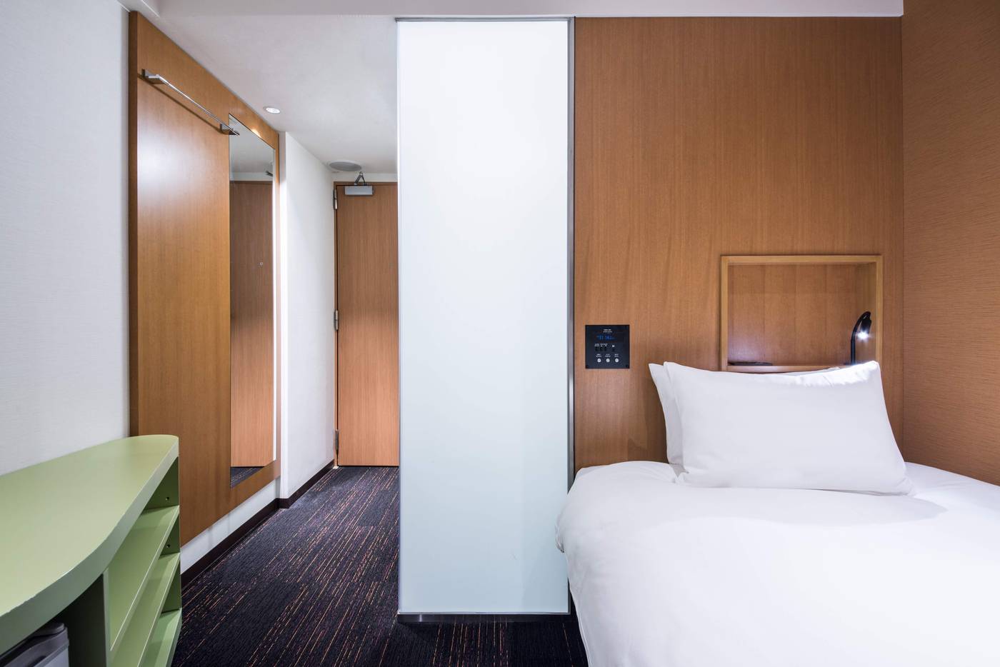 the b akasaka-Japan-AKASAKA/ROPPONGI-TOKYO-Room-2