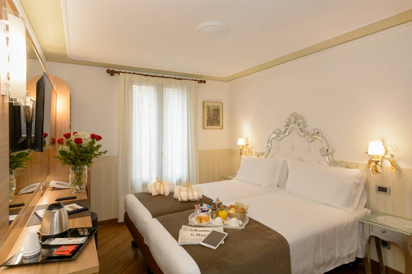 Unahotels-Ala-Venezia--Adults-16--Room-22