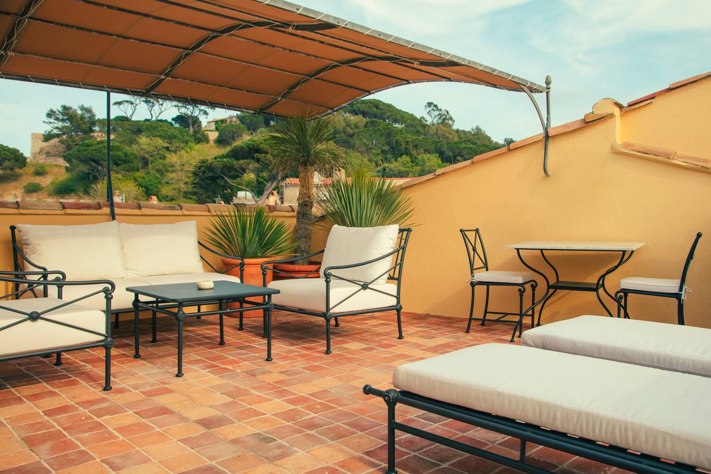 Hotel-La-Ponche-General-view-1