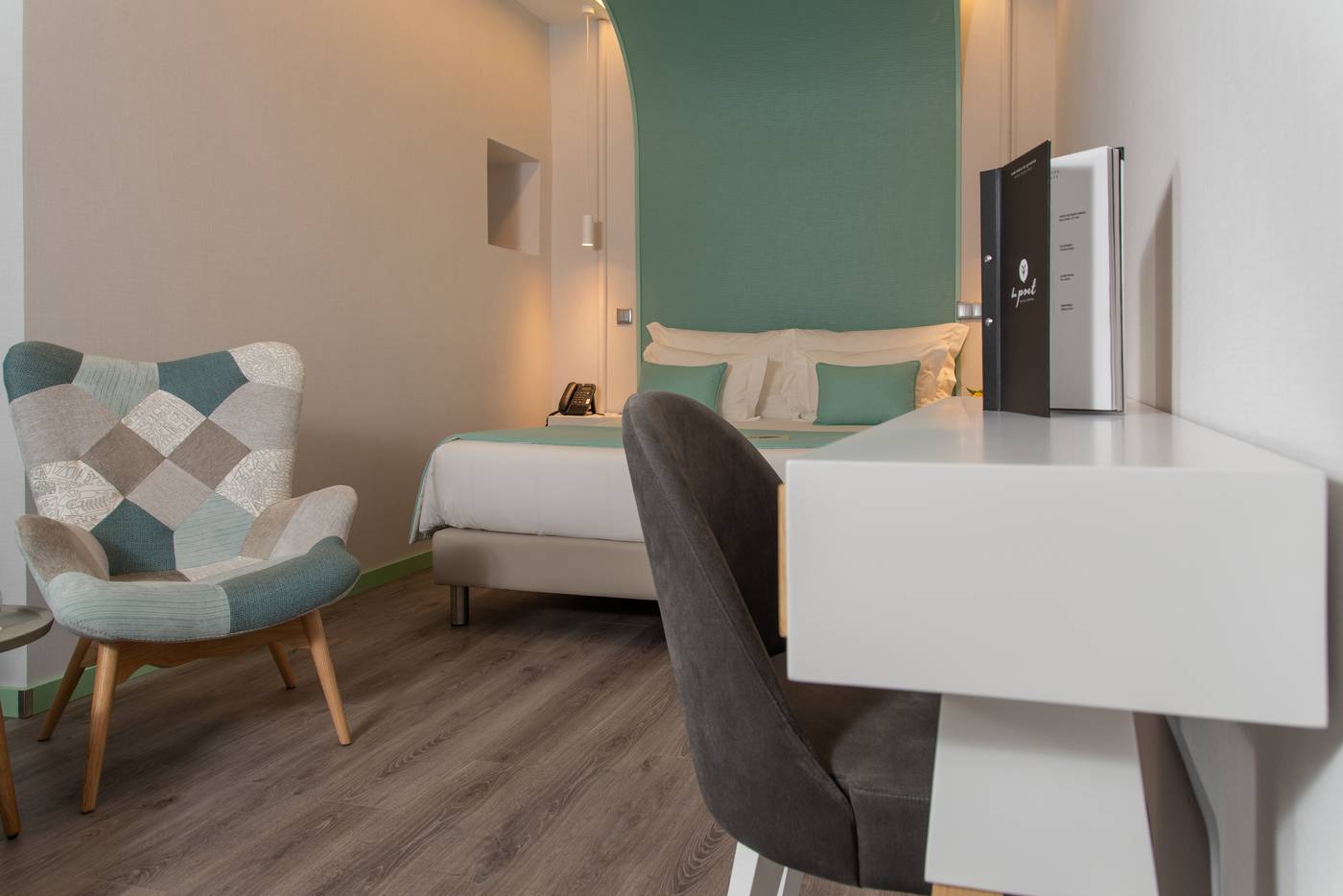 Be-Poet-Baixa-Hotel-Room-6