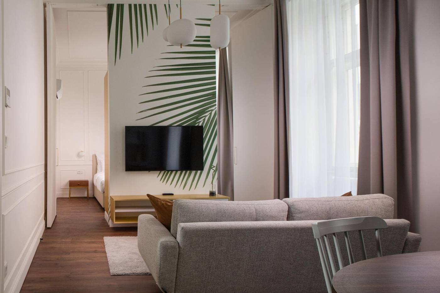 OREA-Place-Seno-Room-17