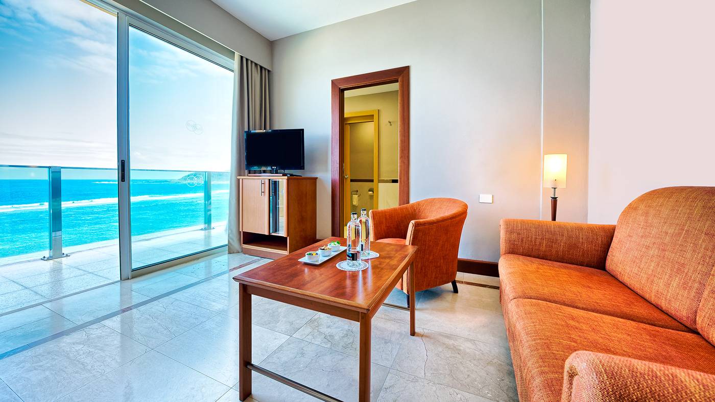 Bull-Reina-Isabel---Spa-Room-12